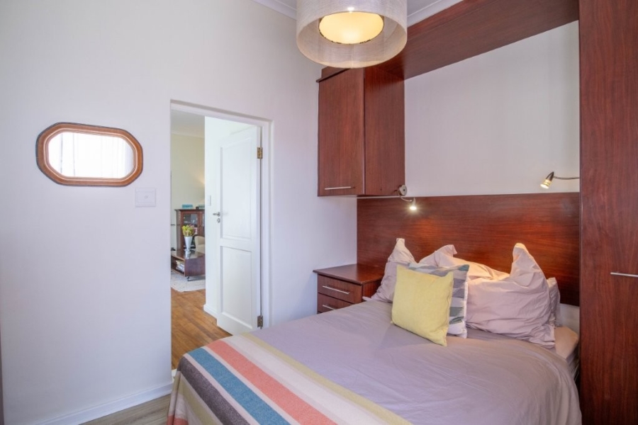 To Let 1 Bedroom Property for Rent in Sea Point Western Cape